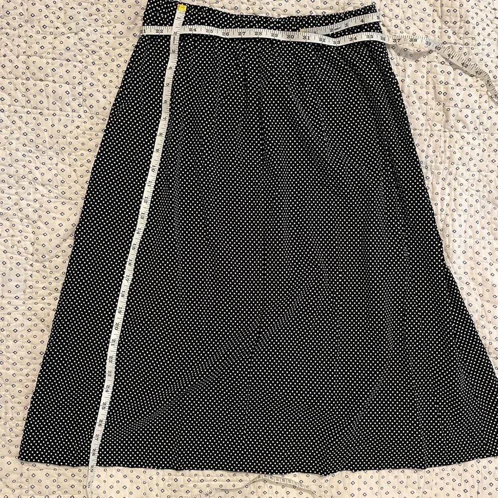 Vintage 80’s black and White Polka Dot 2 piece classic dress w/shoulder pads